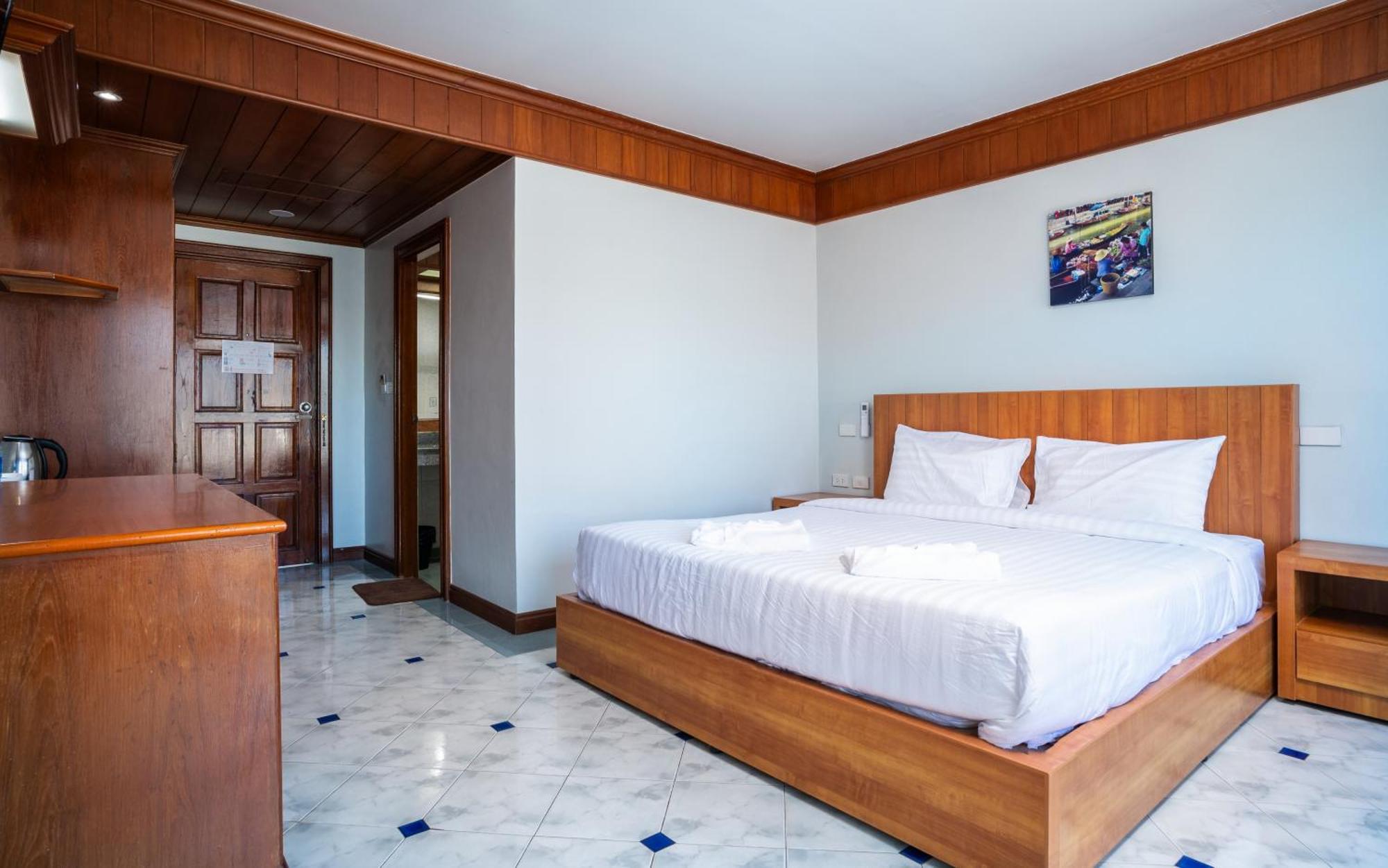 Gp House Phuket Patong Beach エクステリア 写真