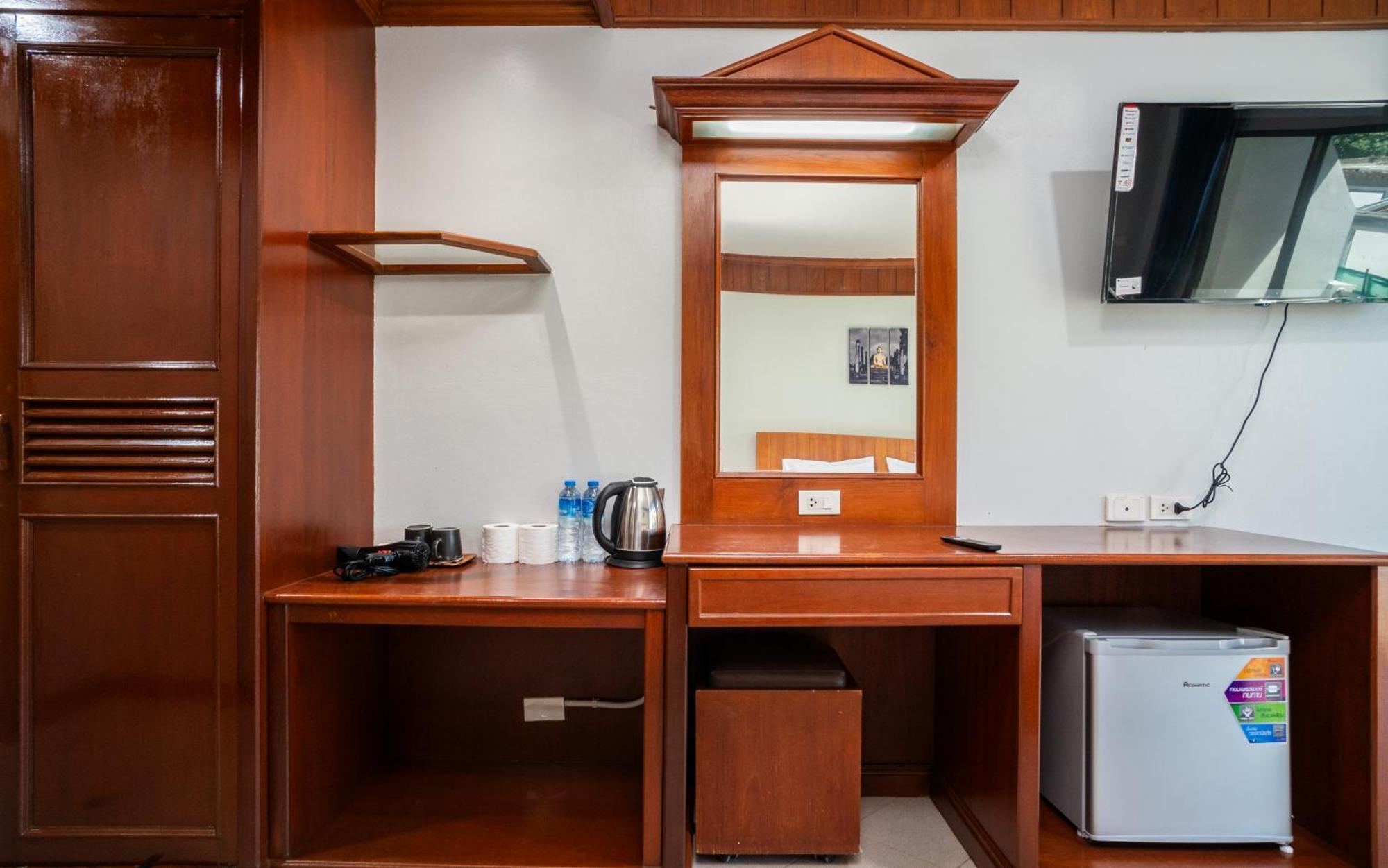 Gp House Phuket Patong Beach エクステリア 写真