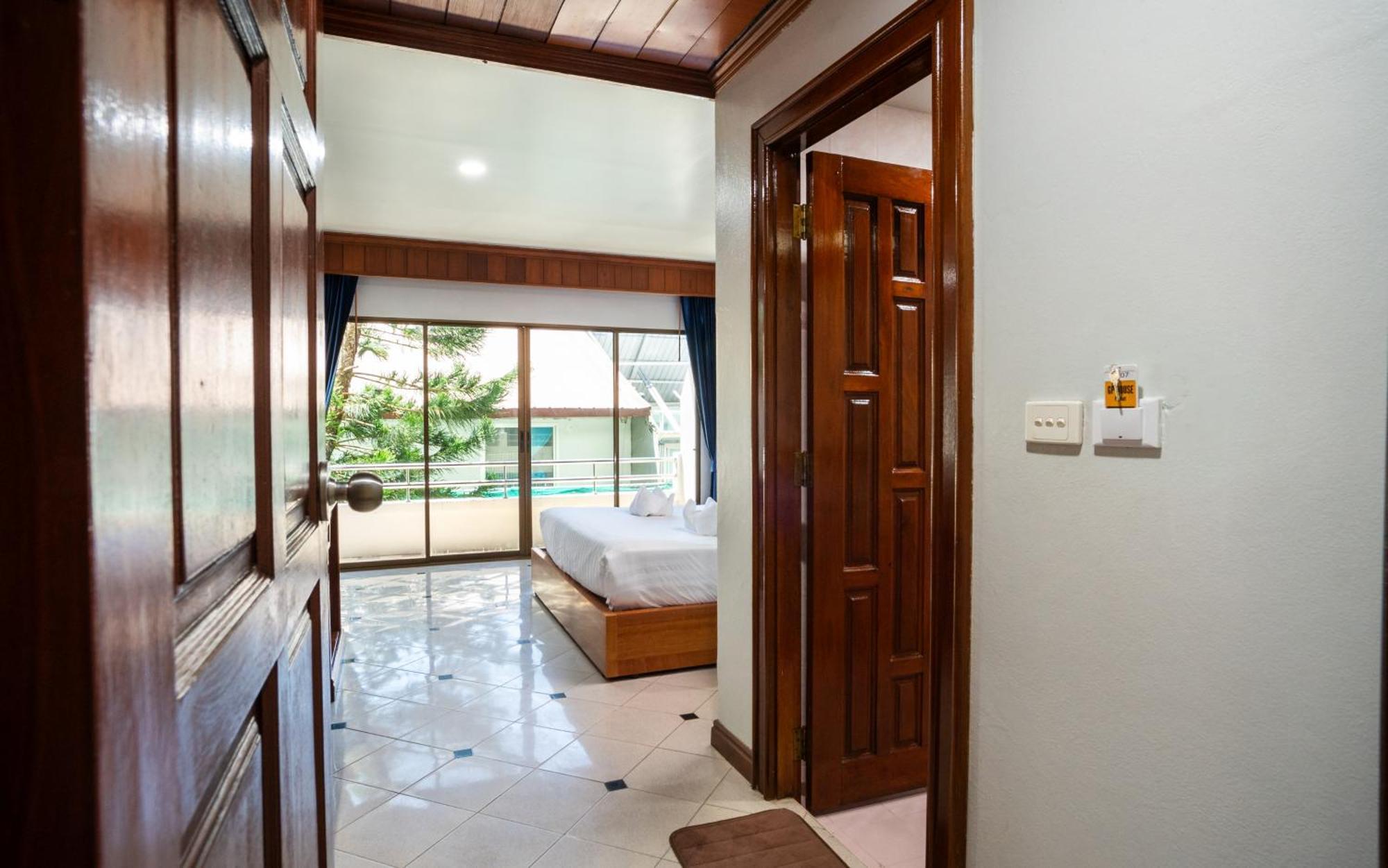 Gp House Phuket Patong Beach エクステリア 写真
