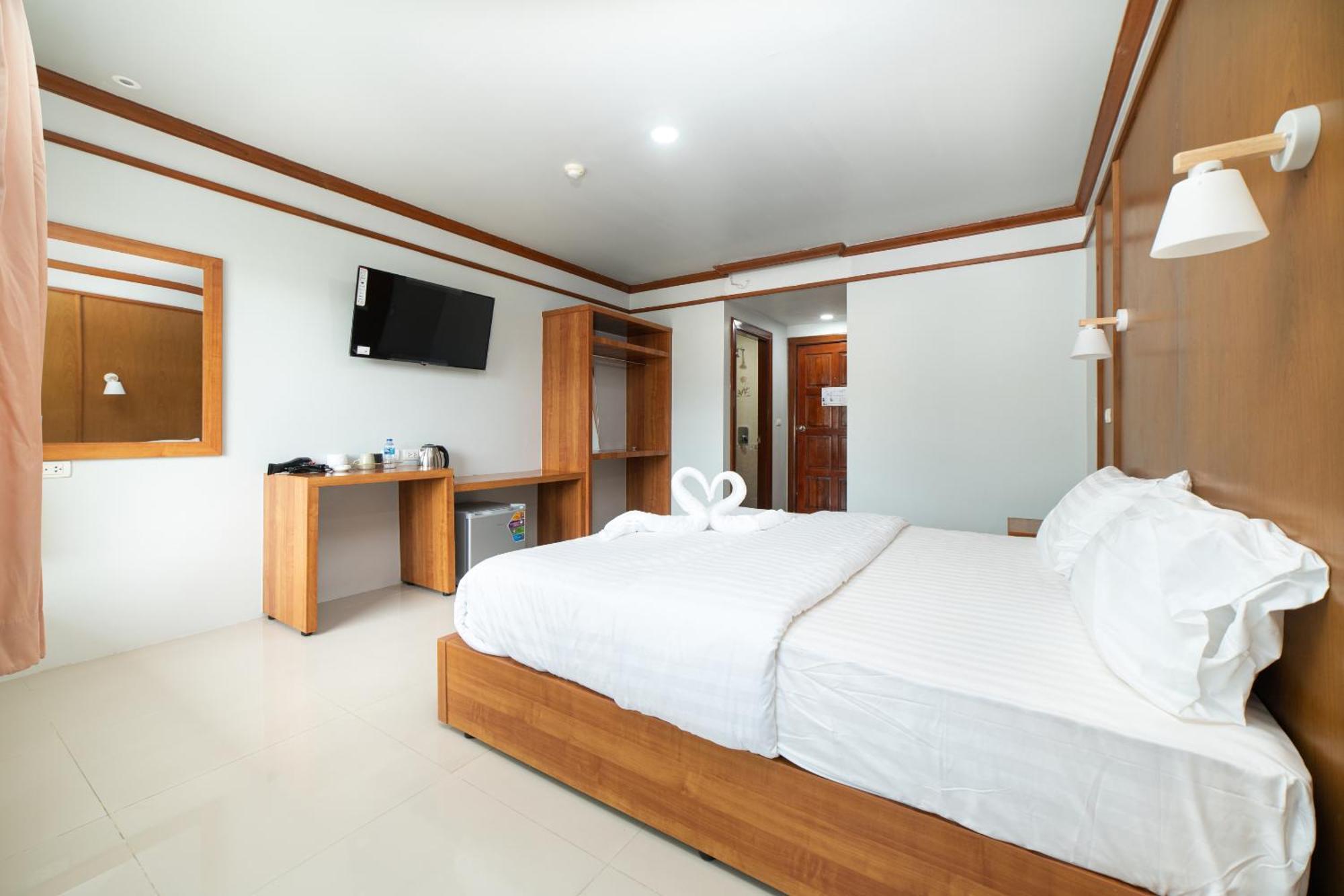 Gp House Phuket Patong Beach エクステリア 写真
